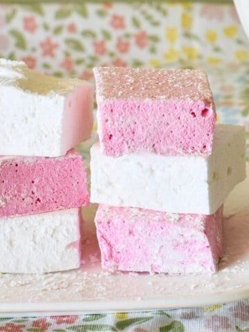 Marshmallows on plate.